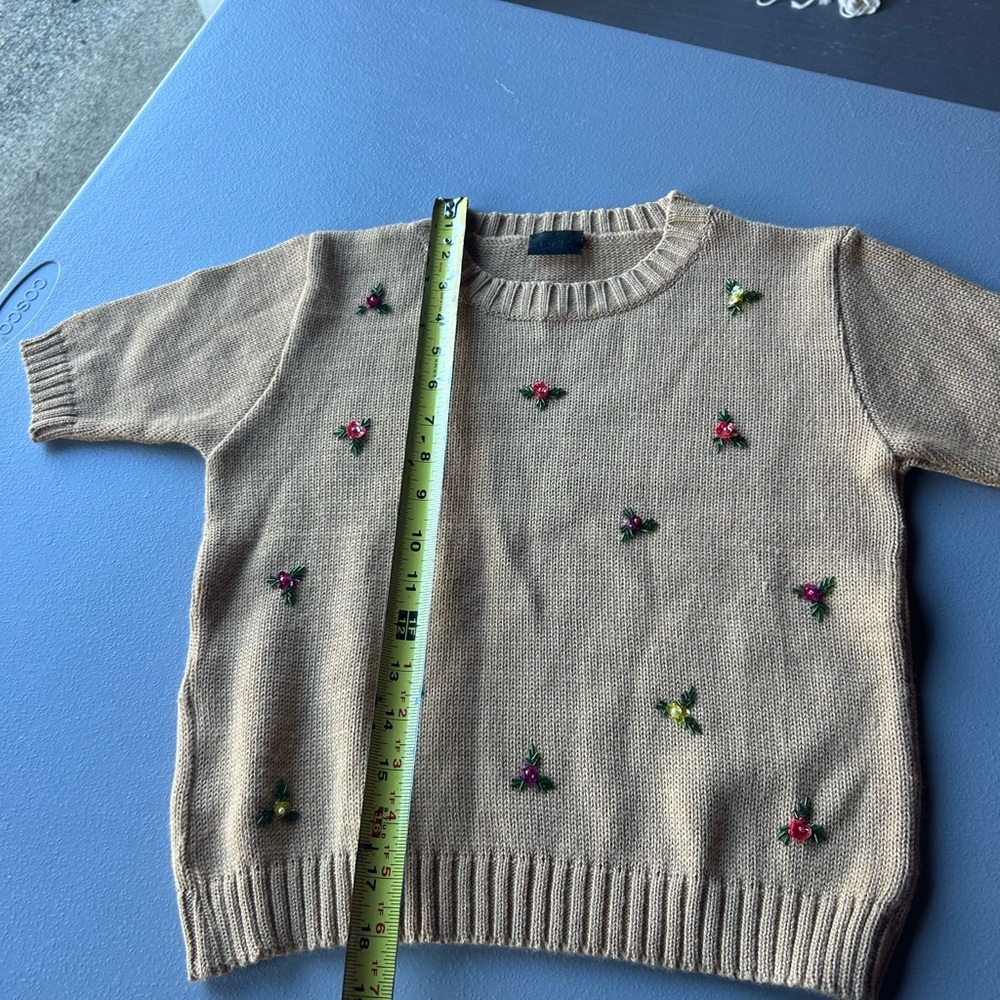 Dolce & Gabbana Beige Knit Short Sleeve Sweater with embroidery - Picture 7 of 13